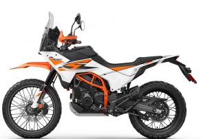 We have to say it - the KTM 390 ADVENTURE R is the most off-road capable middleweight adventure bike in its segment. Yes, its a bold claim, but with a 399cc powerplant, true rally-inspired design, 230 mm adjustable suspension, and a 21/18 wheel split, this new addition to the KTM R stable simply rewrites the rulebook. 