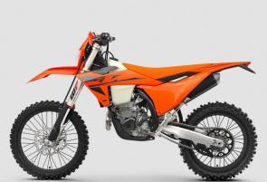 The 2025 KTM 450 XCF-W rolls into the open class with a renewed appetite for finding the limit. Boasting a class-leading chassis, unflappable suspension, race-proven bodywork, and rider-focussed ergonomics - not to mention one of the winningest 450 cc engines in the class - the KTM 450 XCF-W is ready to launch off the line with the podium firmly in its sights.

This motorcycle is designed, developed and produced in Austria. 