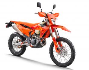 Few machines can hold their own against the KTM 500 EXC-F SIX DAYS. Power, torque, unmatched handling, and pure 4-stroke fury puts this Enduro weapon in a class all of its own. Packing a punch, complete with closed-cartridge suspension, and an electronics package that puts its rivals to shame, the 2025 KTM 500 EXC-F SIX DAYS is ready to take on any challenge. 2025 KTM EXC SIX DAYS RANGE highlights are:

    ORANGE GLOSSY FRAME
    FRAME PROTECTION SET
    SIX DAYS SPECIFIC SEAT
    6DAYS BRANDED PARTS
    ORANGE ANODIZED CNC MACHINED TRIPLE CLAMPS
    ORANGE FRONT AXLE PULLER
    SEMI-FLOATING FRONT BRAKE DISC
    SOLID REAR BRAKE DISC
    REAR BRAKE SAFETY WIRE
    SKID PLATE
    RADIATOR FAN